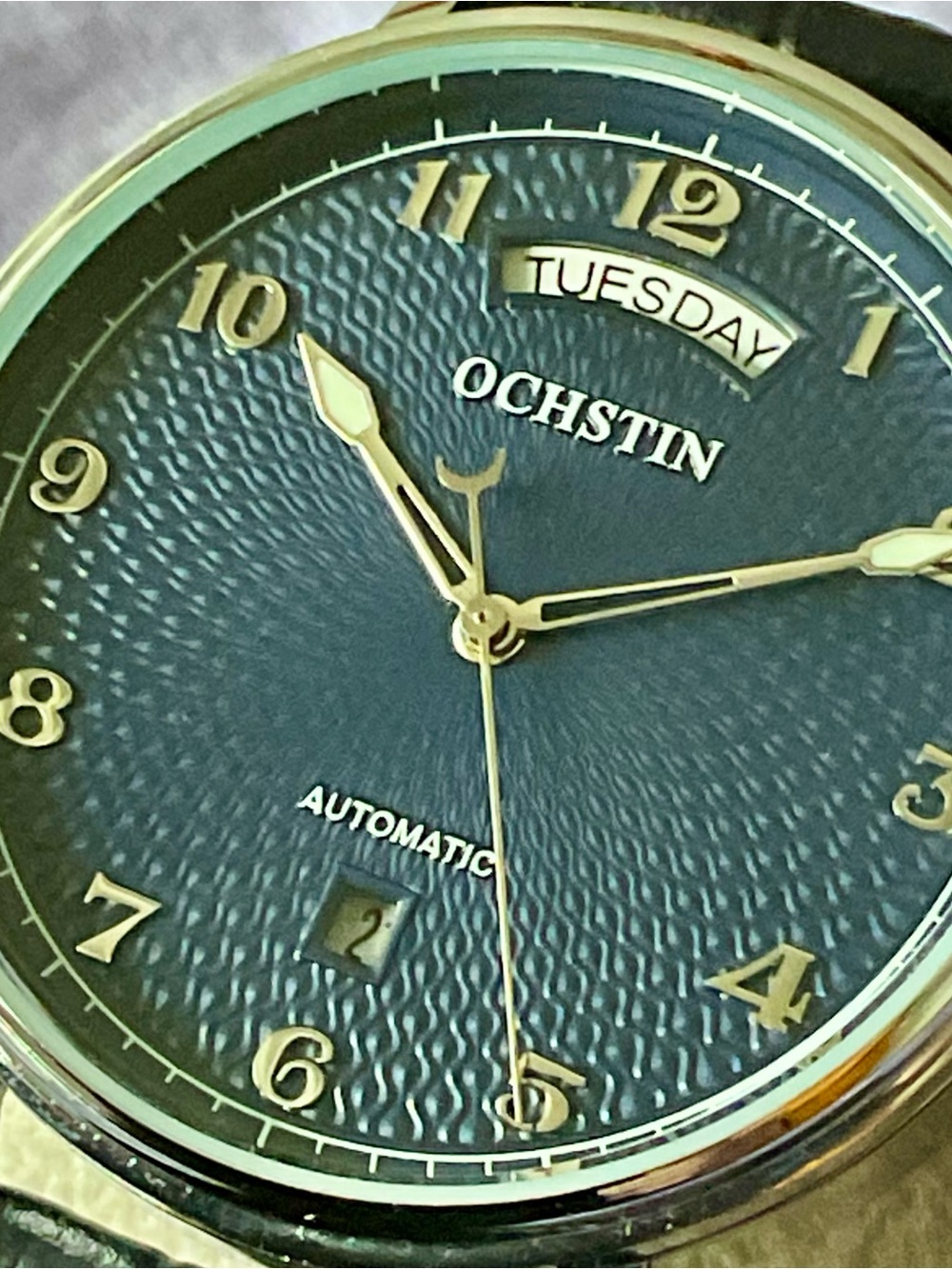 NIB 22 Jewels AUTOMATIC Day/Date Guilloche Dial Ochstin Watch Applied Numerals